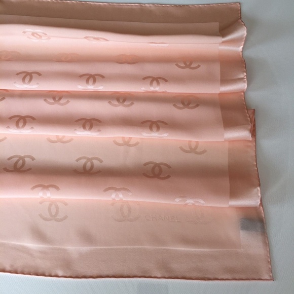 100% Auth CHANEL 100% Silk Scarf - Picture 2 of 8